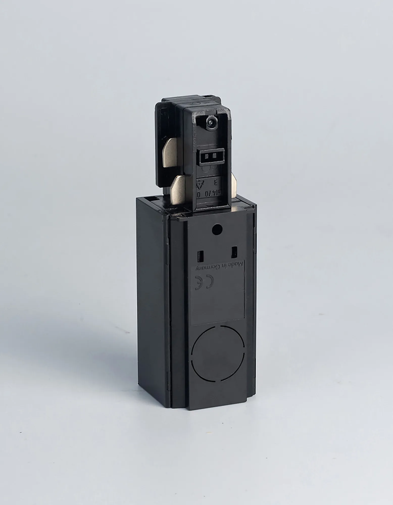 Left End Feed 3 Circuit Surface Mounted Track 555 1 1202 2  Eutrac 3 Circuit Surface-Black